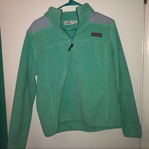 Women’s Small Vineyard Vine pullover